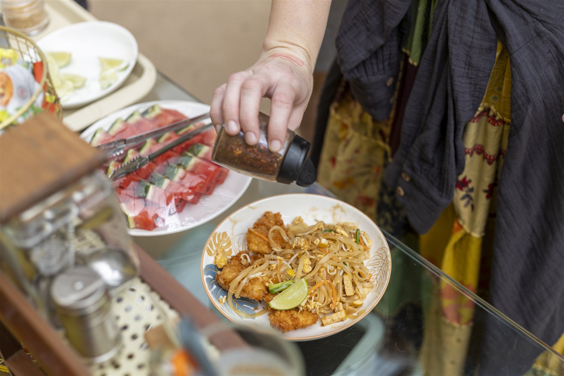 Pad Thai with crispy chicken — Thai lunch served at the Tubing Chiang Mai base camp