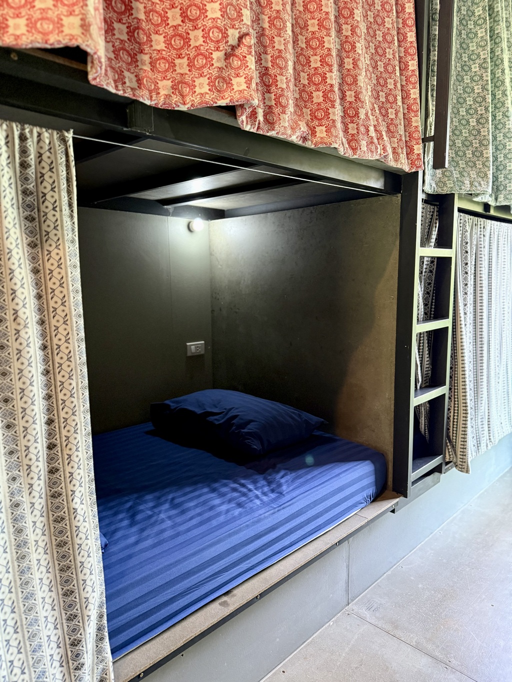 Air-conditioned dorm bed with a privacy curtain